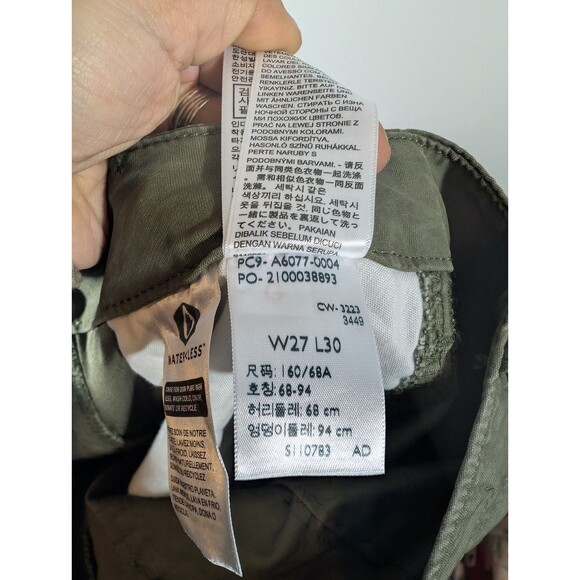 NWT Levi's '94 Baggy Cargo Straight Leg Pants Womens Sz 27 Grunge Skater Y2K - Picture 11 of 12